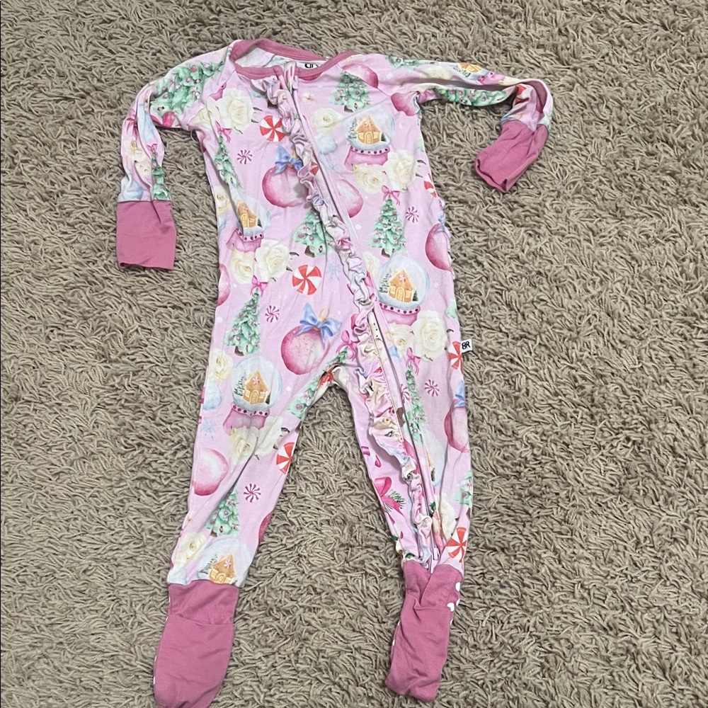 Bums and Roses pink Christmas pajamas